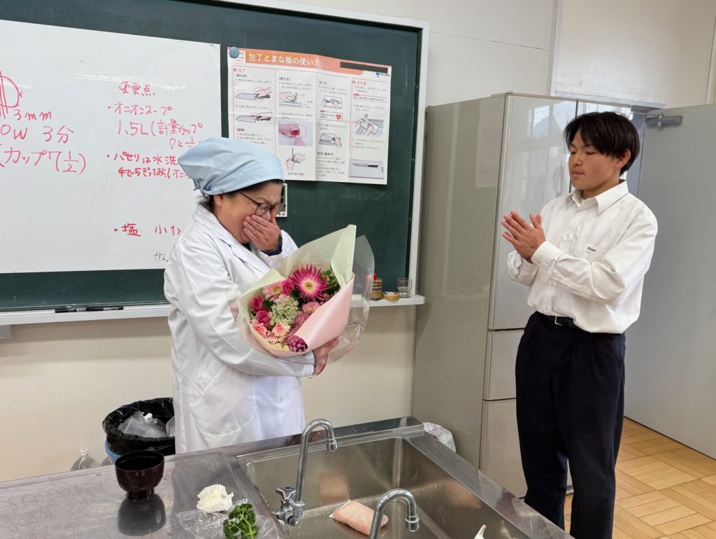 根岸典子先生５